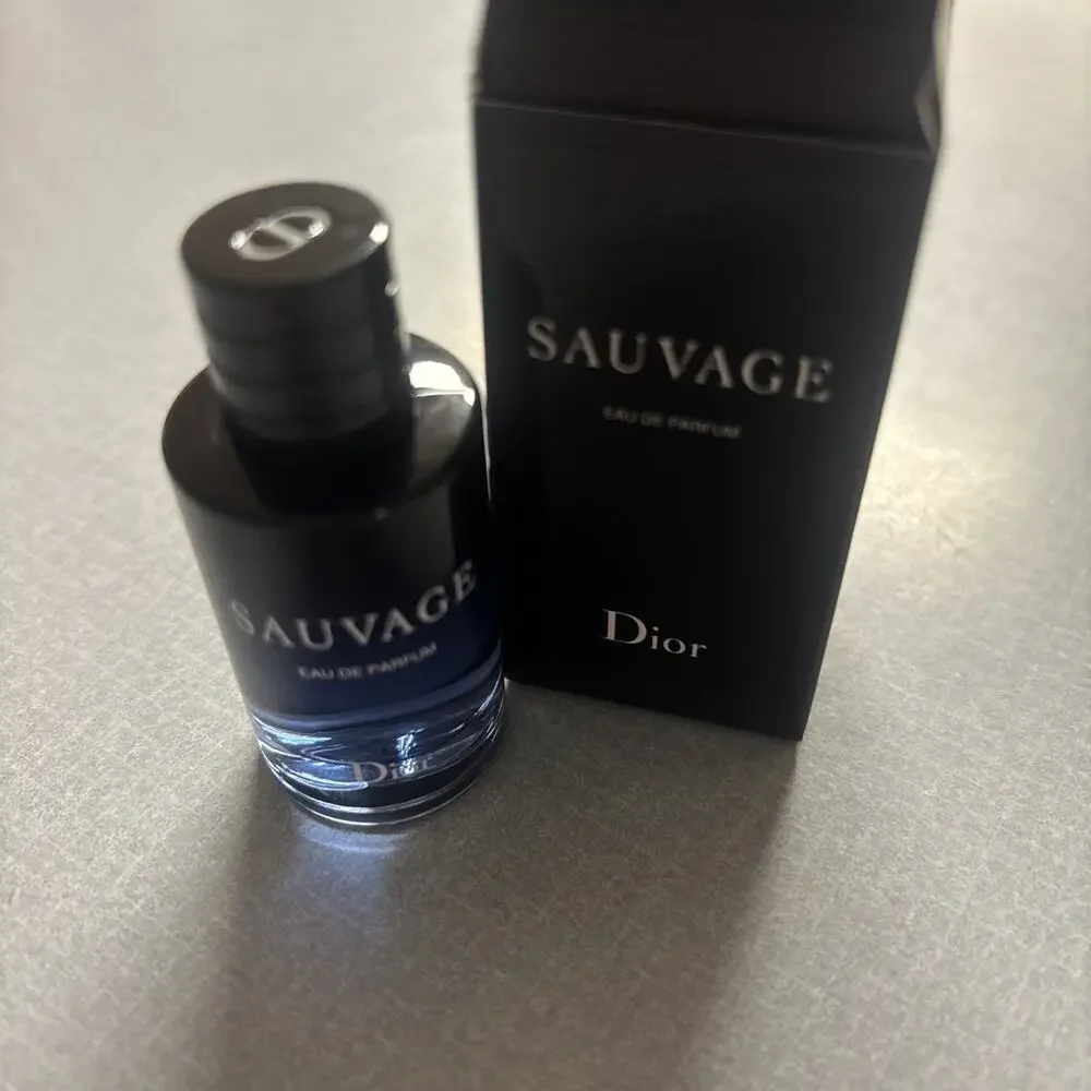 Dior Sauvage Eau de Parfum 10ml Travel Size Earthy & Woody - Fragrance For Men - Picture 3 of 3